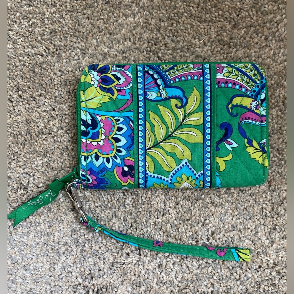 Vera Bradley Green Floral Quilted Wristlet